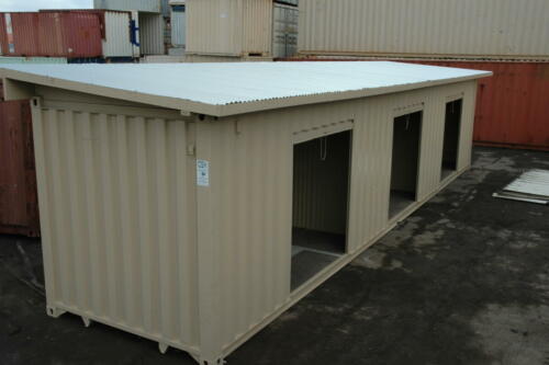 Ministorage with Roof